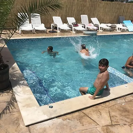 호텔 Hotel Chernomorets 체르노모레츠