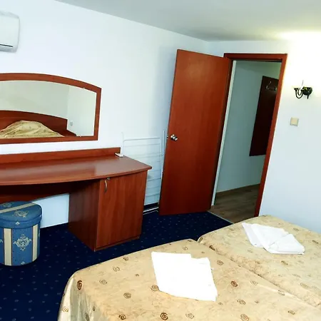 Hotel Chernomorets 2* 체르노모레츠