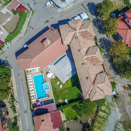 호텔 Hotel Chernomorets