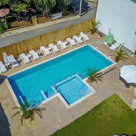 호텔 Hotel Chernomorets