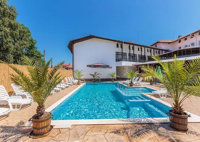 Hotel Chernomorets Hotel